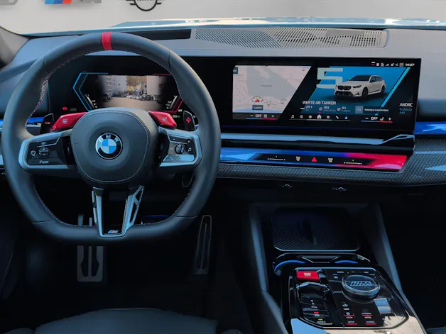 BMW M5 xDrive Touring
