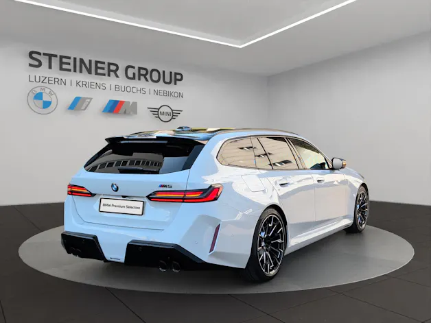 BMW M5 xDrive Touring