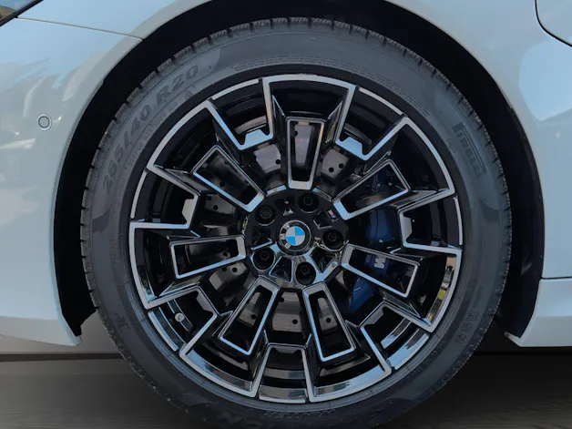 BMW M5 xDrive Touring