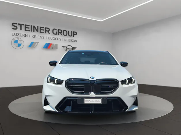 BMW M5 xDrive Touring