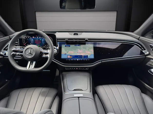 Mercedes-Benz E 300 e 4Matic EQ Hybrid 9G-Tronic