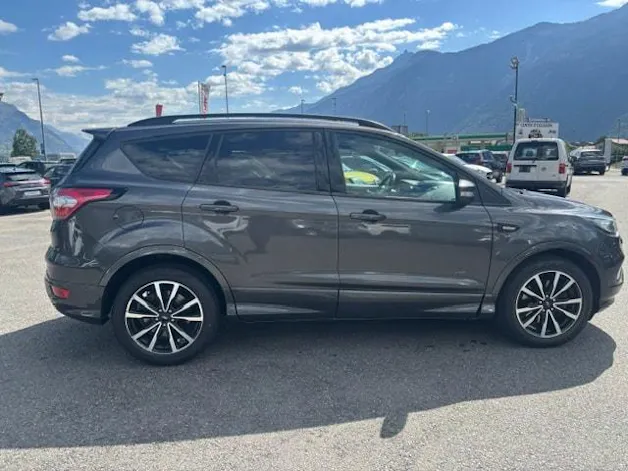 Ford Kuga 2.0 TDCi ST Line High 4WD