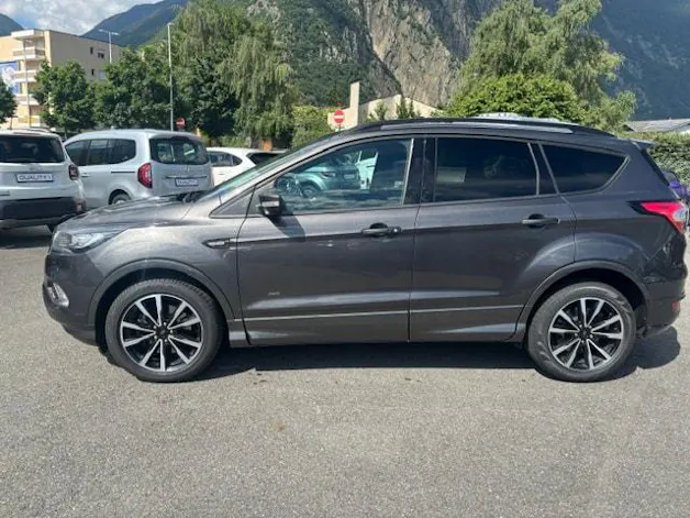 Ford Kuga 2.0 TDCi ST Line High 4WD