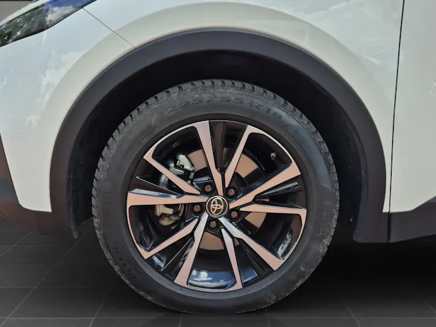 Toyota C-HR 2.0 PHEV Swiss Edition