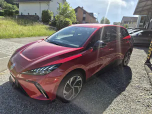 MG 4 64kWh Premium