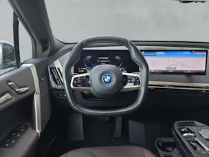 BMW iX xDrive40 M Sport i20 (CH)  AHK 2.5T ** Action de Leasing à 0.9% **