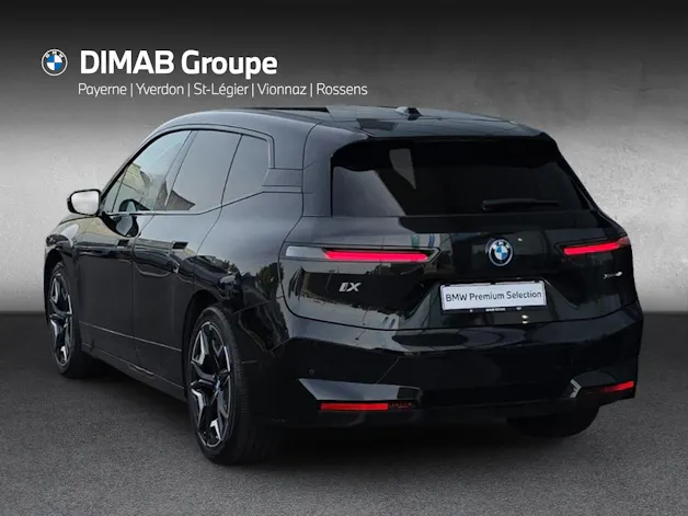 BMW iX xDrive40 M Sport i20 (CH)  AHK 2.5T ** Action de Leasing à 0.9% **