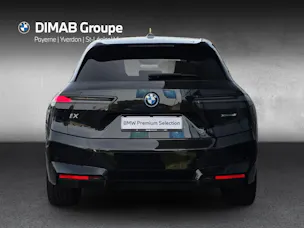 BMW iX xDrive40 M Sport i20 (CH)  AHK 2.5T ** Action de Leasing à 0.9% **