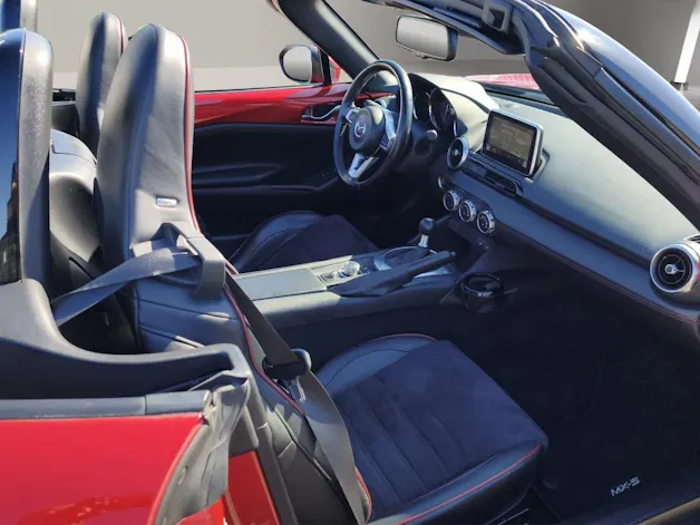 Mazda MX-5 2.0 Revolution Pack-Recaro