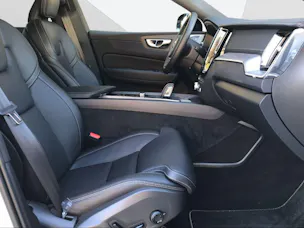 Volvo XC60 2.0 T8 TE R-Design eAWD