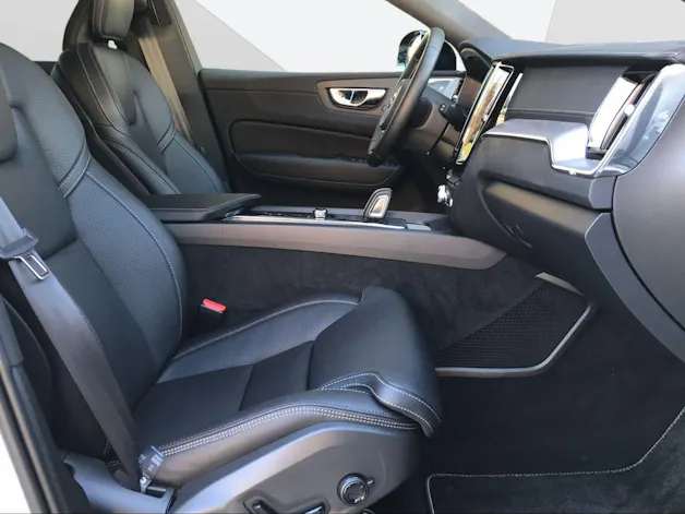 Volvo XC60 2.0 T8 TE R-Design eAWD
