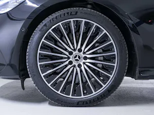 Mercedes-Benz E 300 e 4MATIC