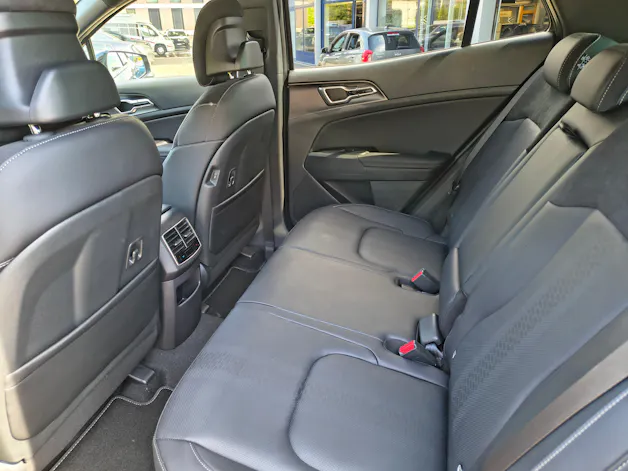 Kia Sportage 1.6 T-GDi Hybrid Black Edition