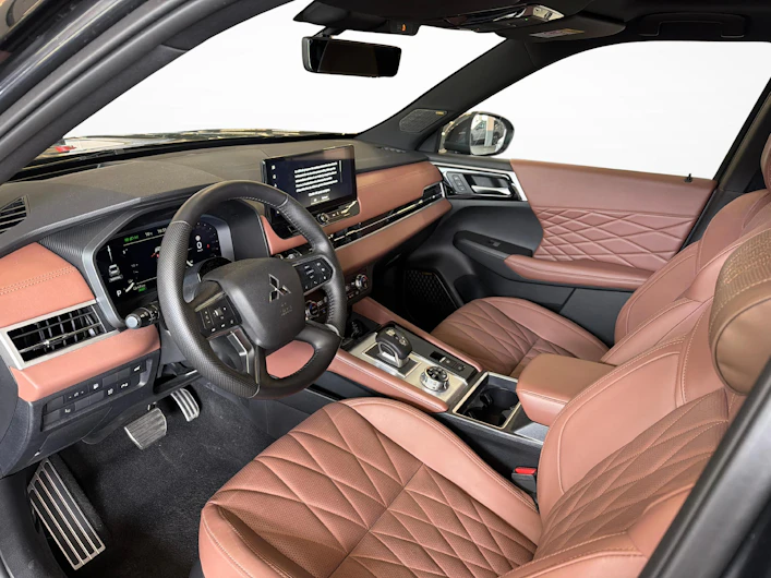 Fahrzeugbild MITSUBISHI OUTLANDER