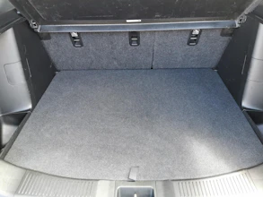 https://vehicle.imgix.net/4329804/7198ddd8-df4e-4cf9-bd98-2b0e9bb351e9.jpg