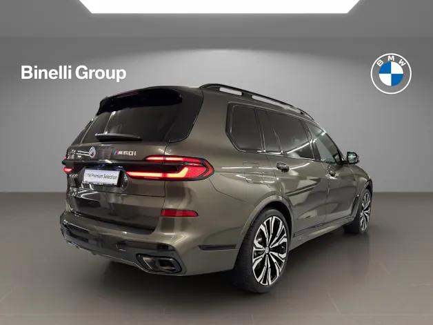 BMW X7 M60i