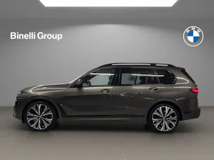 BMW X7 M60i