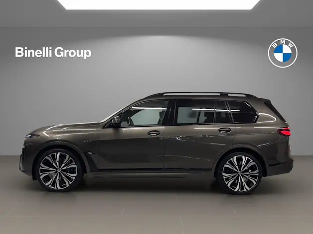 BMW X7 M60i