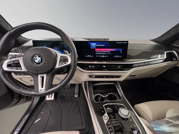 BMW X7 M60i