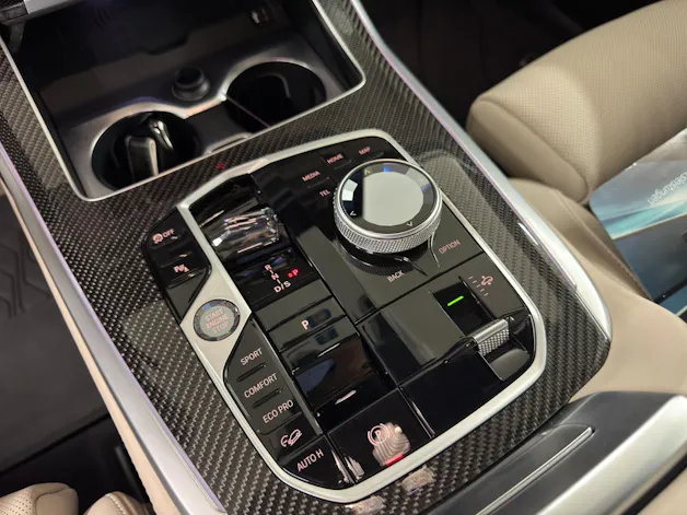 BMW X7 M60i