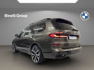 BMW X7 M60i