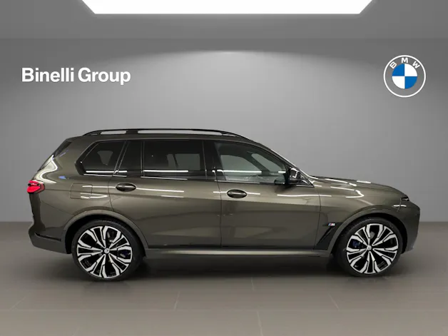 BMW X7 M60i