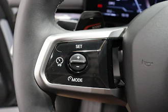 https://vehicle.imgix.net/4329826/2e5512f3-7767-40c9-b1ee-9b3464c4d83c.JPG