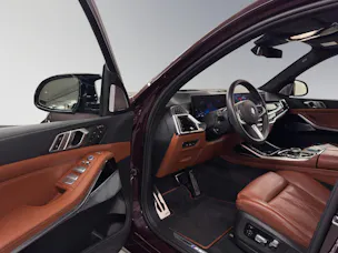 BMW X7 M60i