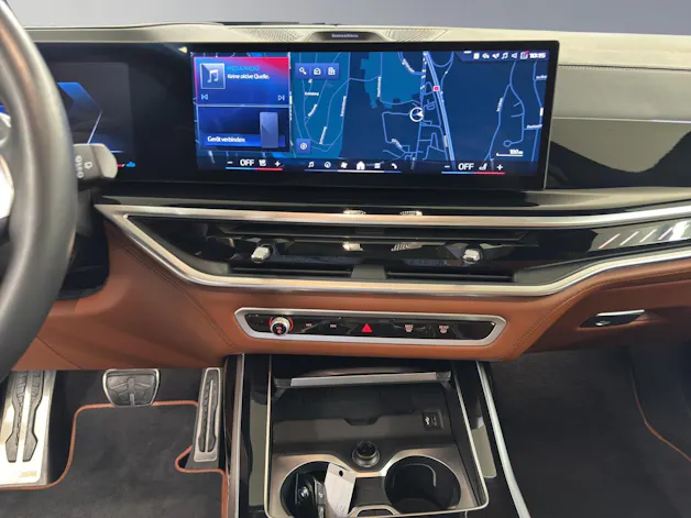BMW X7 M60i