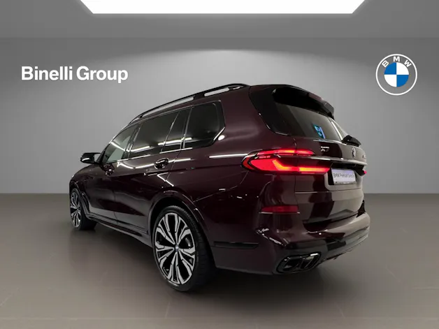 BMW X7 M60i