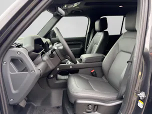Land Rover Defender 110 2.0 P300e X-Dynamic HSE