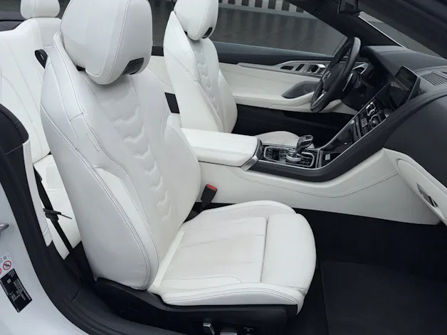 BMW M850i xDrive Cabriolet THE 8 Edition Haute Couture