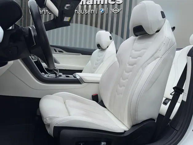 BMW M850i xDrive Cabriolet THE 8 Edition Haute Couture