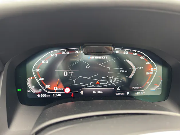 BMW M850i xDrive Cabriolet THE 8 Edition Haute Couture