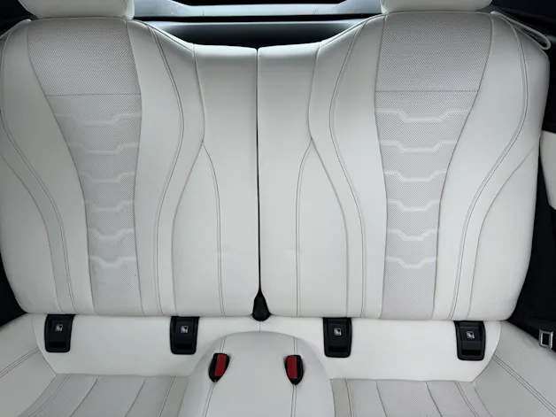 BMW M850i xDrive Cabriolet THE 8 Edition Haute Couture