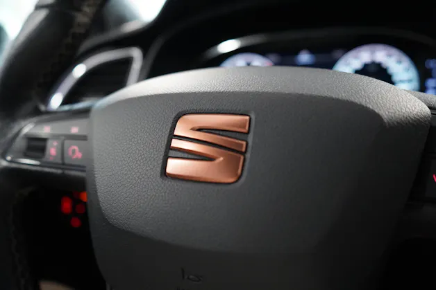 SEAT Leon ST 2.0 TSI 300 Cupra 4Drive DSG