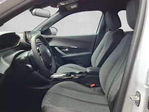 Peugeot 2008 1.2 Hybrid Allure
