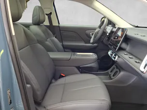 Leapmotor B10 1.5 Hybrid EV