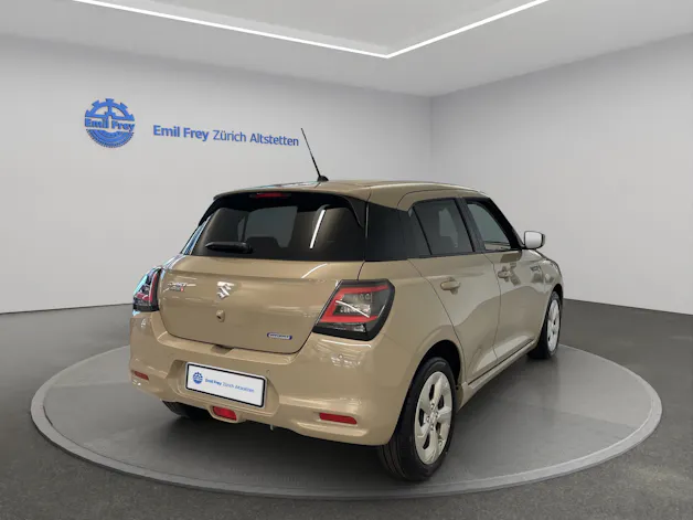 Suzuki Swift 1.2 Sakura Hybrid