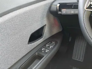 Renault R4 E-Tech Comfort Range iconic