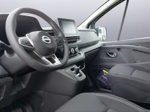 Nissan Primastar Kombi 2.8 t L1 H1 2.0 dCi 170 Tekna 9P
