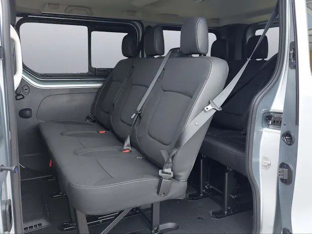 Nissan Primastar Kombi 2.8 t L1 H1 2.0 dCi 170 Tekna 9P