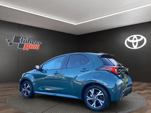 Toyota Yaris 1.5 VVT-i HSD Trend