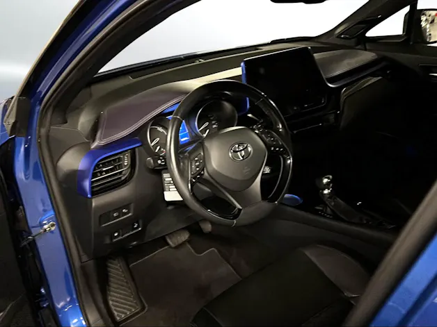 Toyota C-HR 1.8 VVTi HSD Style