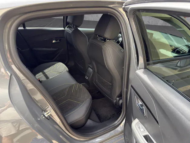 Peugeot 208 1.2 Hybrid 145 GT