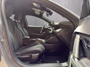 Peugeot 208 1.2 Hybrid 145 GT