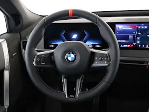BMW iX M70