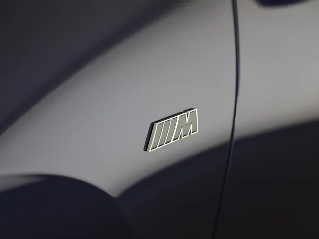 BMW iX M70