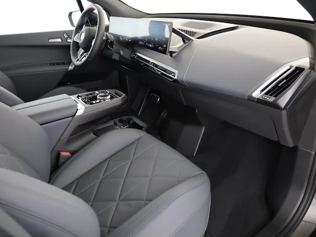 BMW iX M70