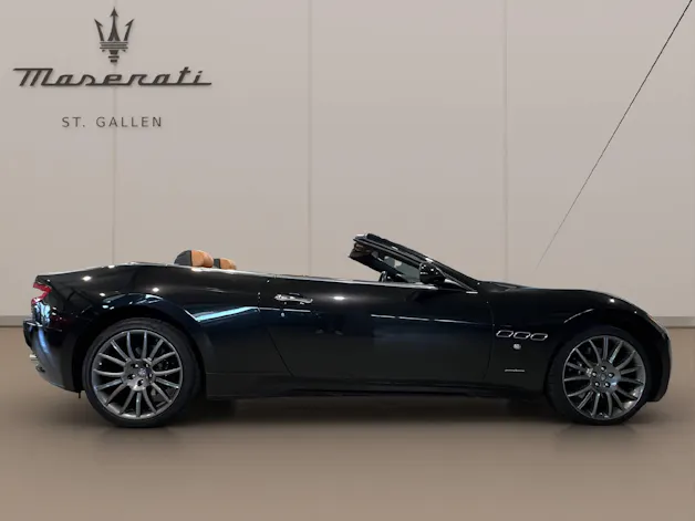 Maserati Gran Cabrio 4.7 V8